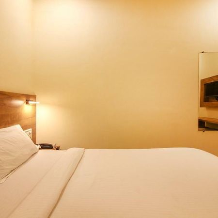 Tiba Hotel Mumbai Eksteriør bilde