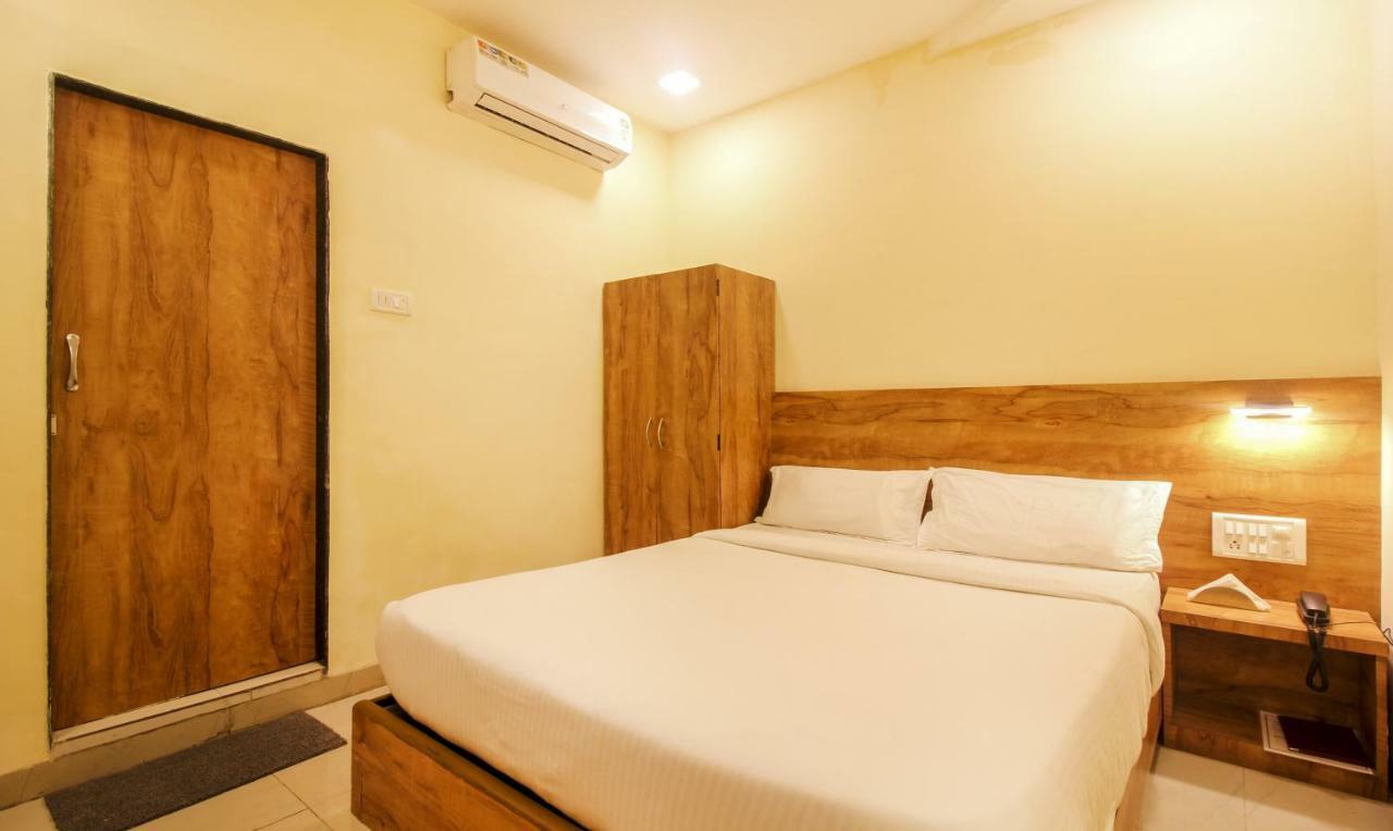 Tiba Hotel Mumbai Eksteriør bilde