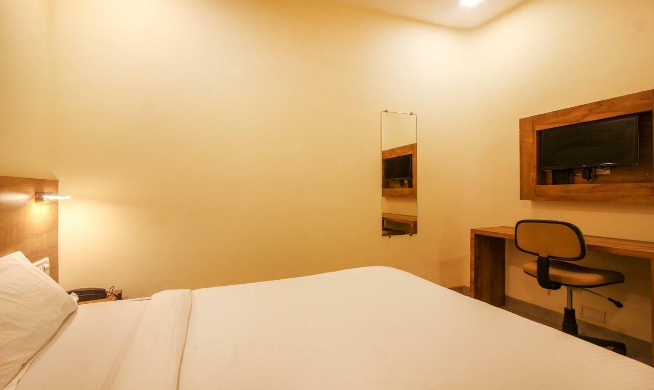 Tiba Hotel Mumbai Eksteriør bilde
