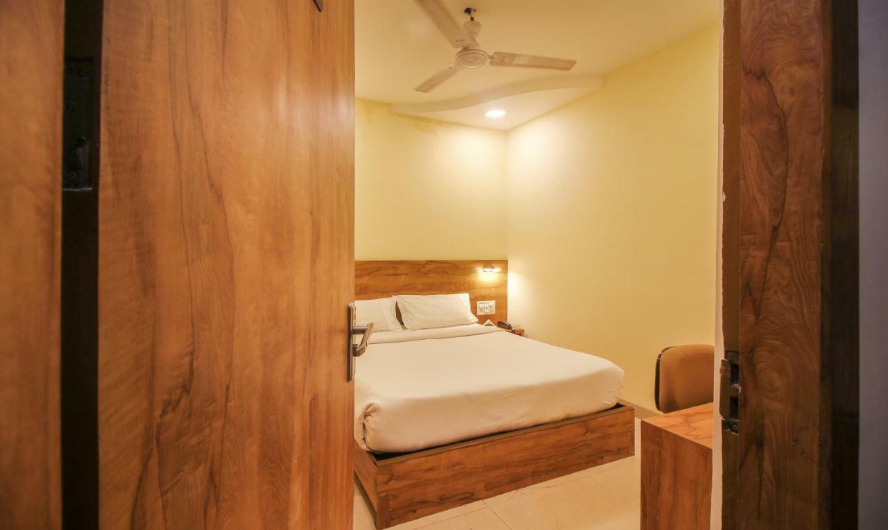 Tiba Hotel Mumbai Eksteriør bilde